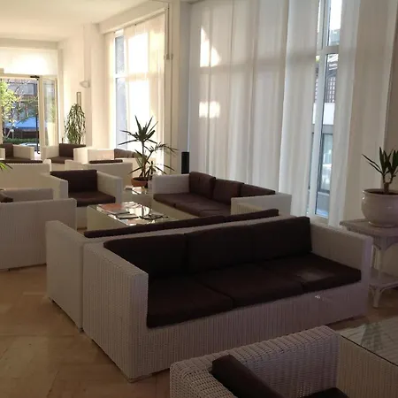 Continental Hotel 3*